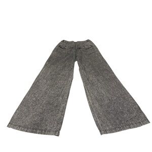 Women's Wide-Leg Gray Jeans